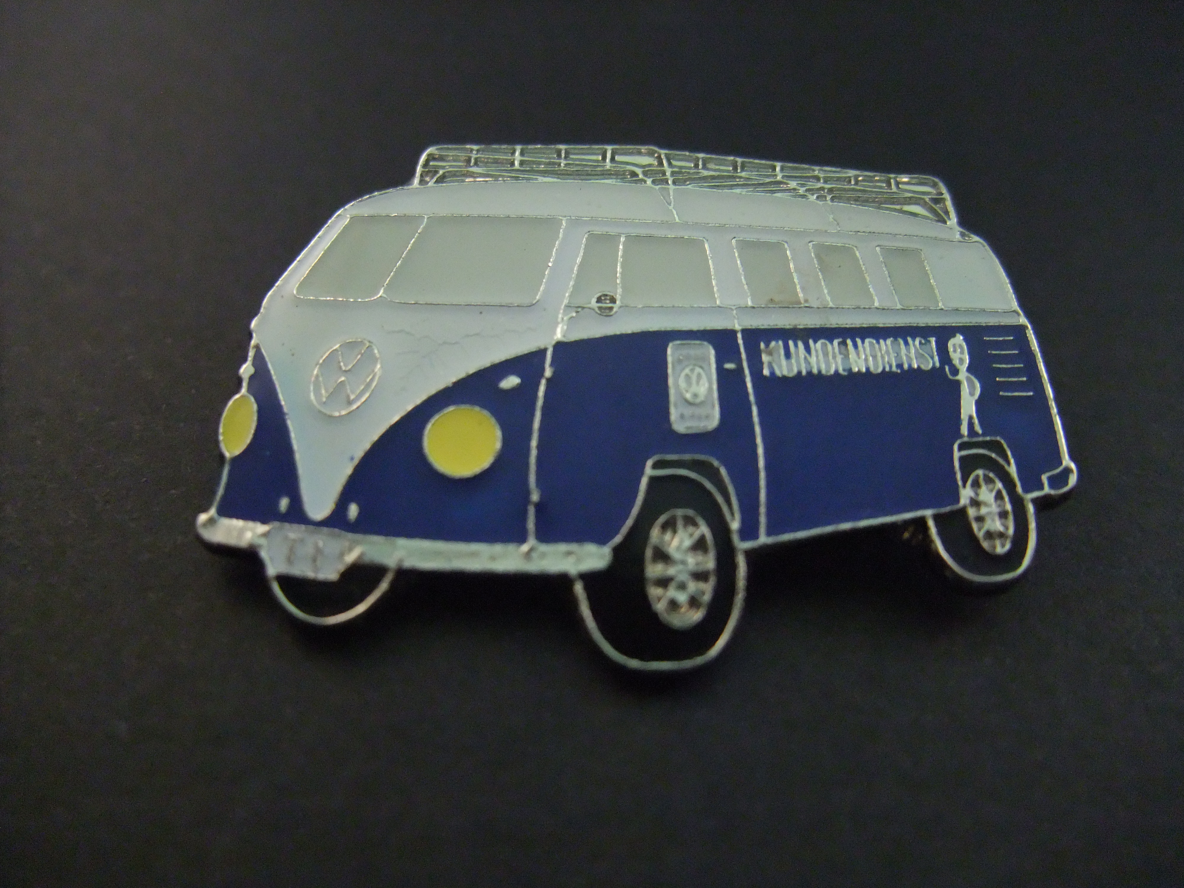 VW Volkswagen T1 spijlbus met imperial blauw lichten aan Kundedienst